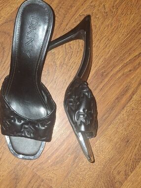 DKNY Black Embossed Logo Slide Heels